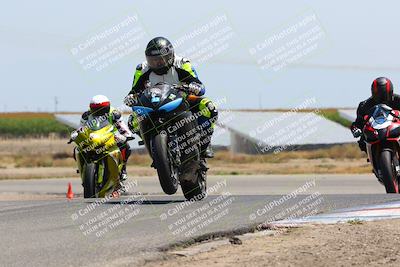 media/Apr-25-2022-Lets Ride (Mon) [[64890c87c4]]/Group B/1220pm (Wheelie Bump)/